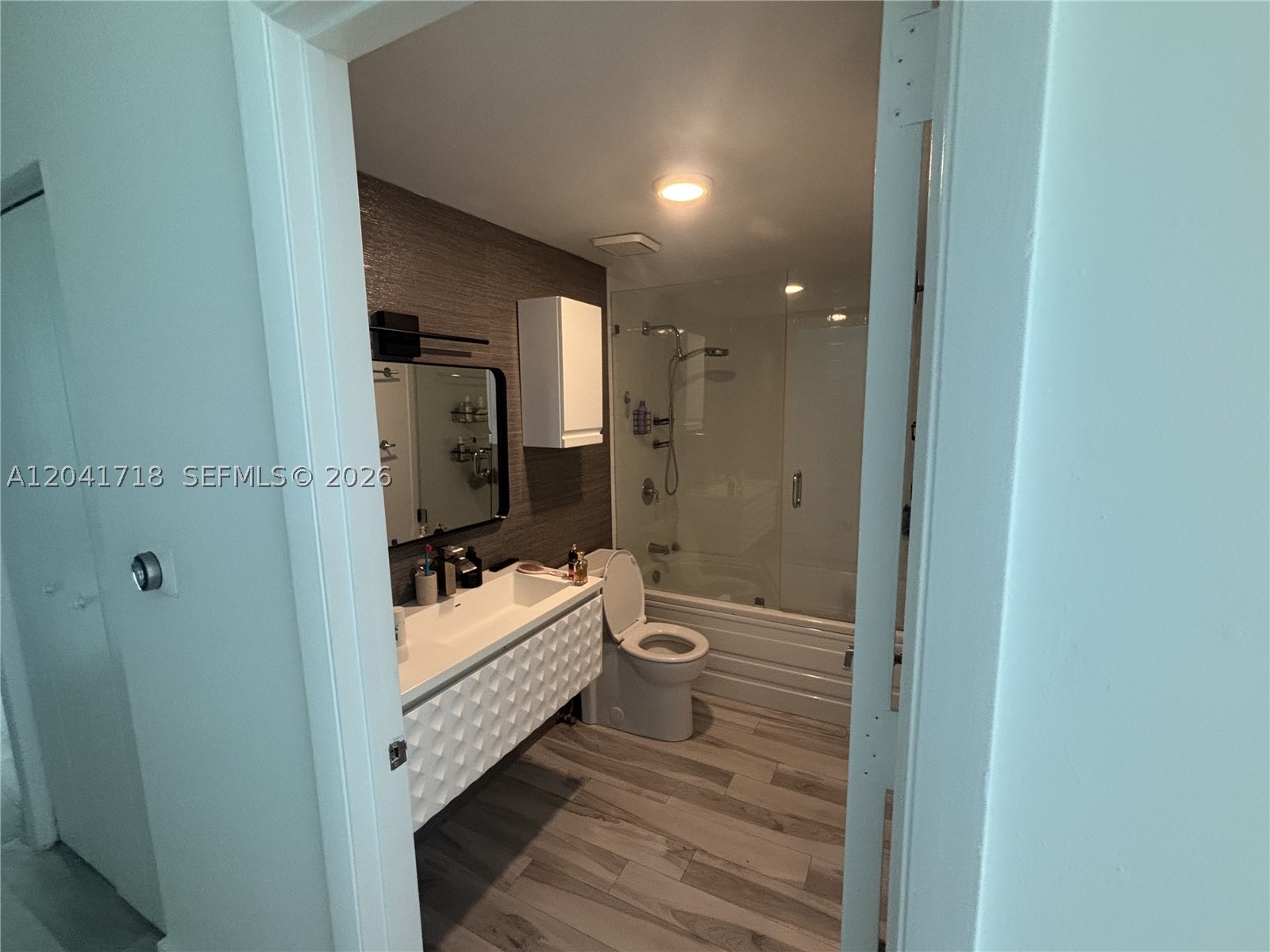 NEO VERTIKA CONDO - Residential Lease