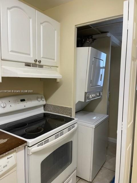 VERSAILLES GARDENS CONDO - Residential Lease