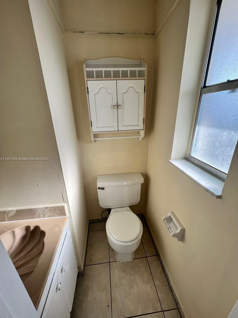 VERSAILLES GARDENS CONDO - Residential Lease