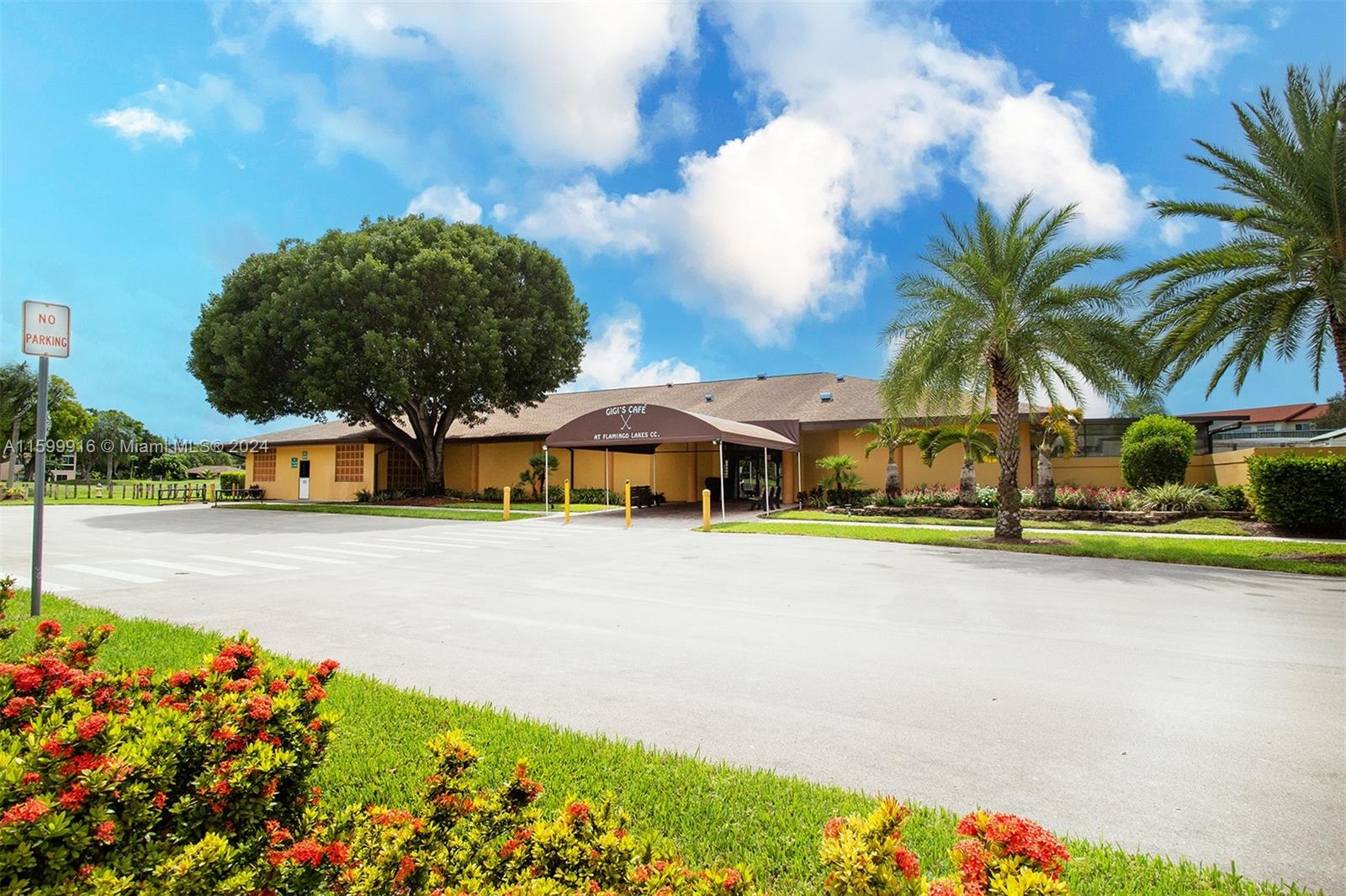 SUFFOLK AT CENTURY VILLAG - Residential Lease