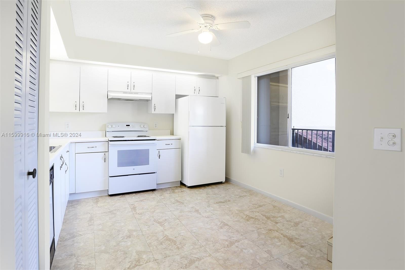 SUFFOLK AT CENTURY VILLAG - Residential Lease