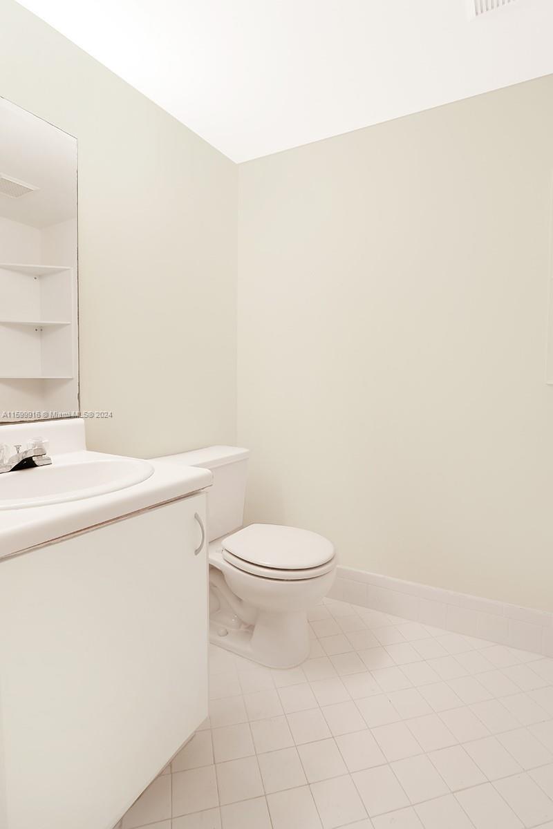 SUFFOLK AT CENTURY VILLAG - Residential Lease