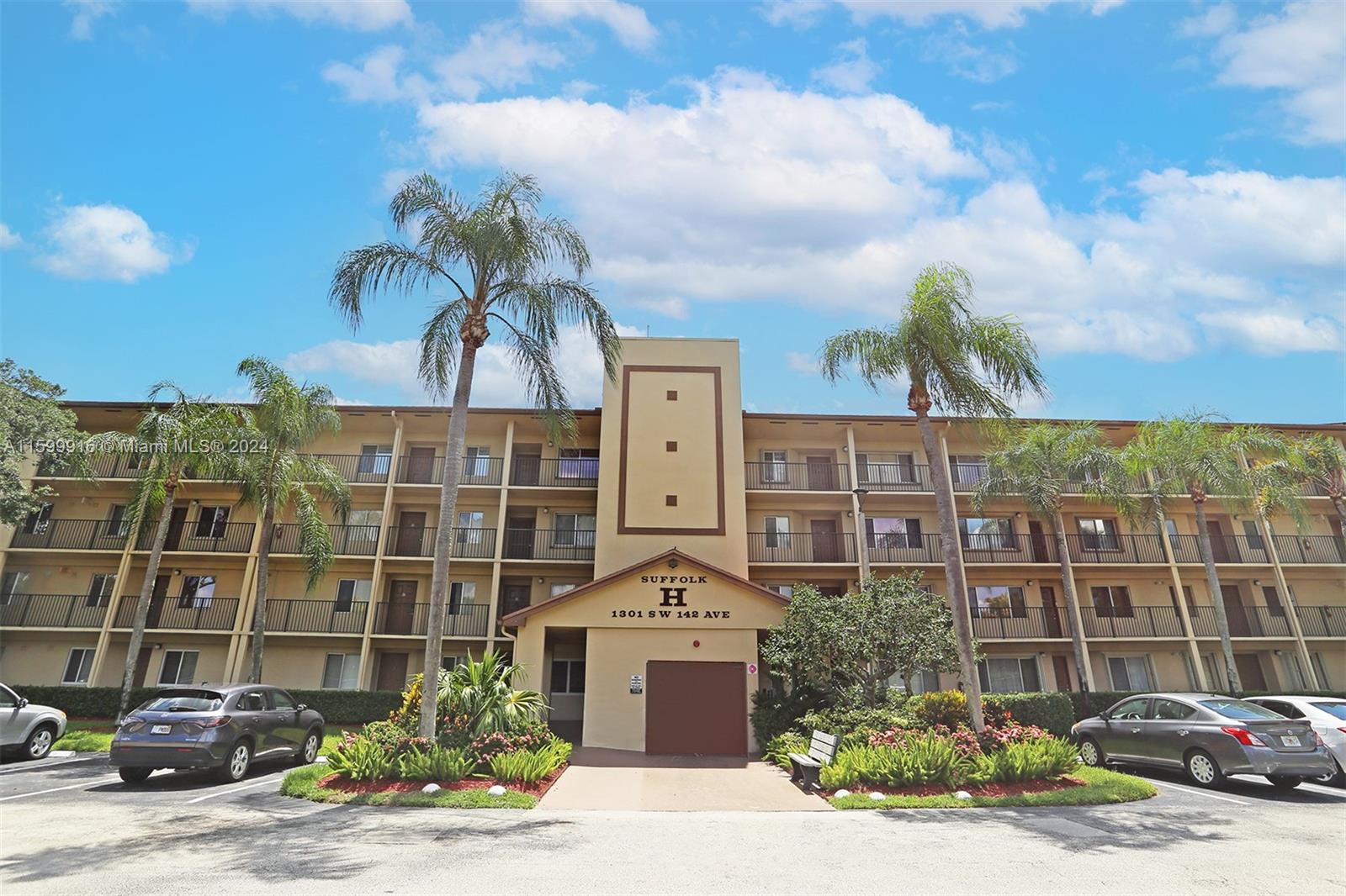 SUFFOLK AT CENTURY VILLAG - Residential Lease