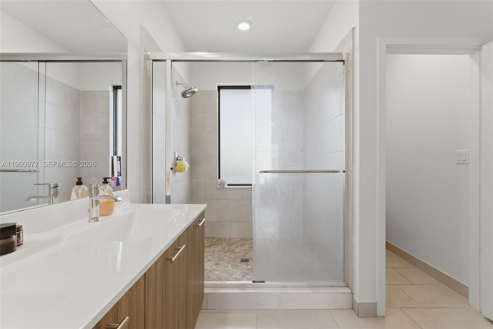 DOWNTOWN DORAL SOUTH PHAS - Residential