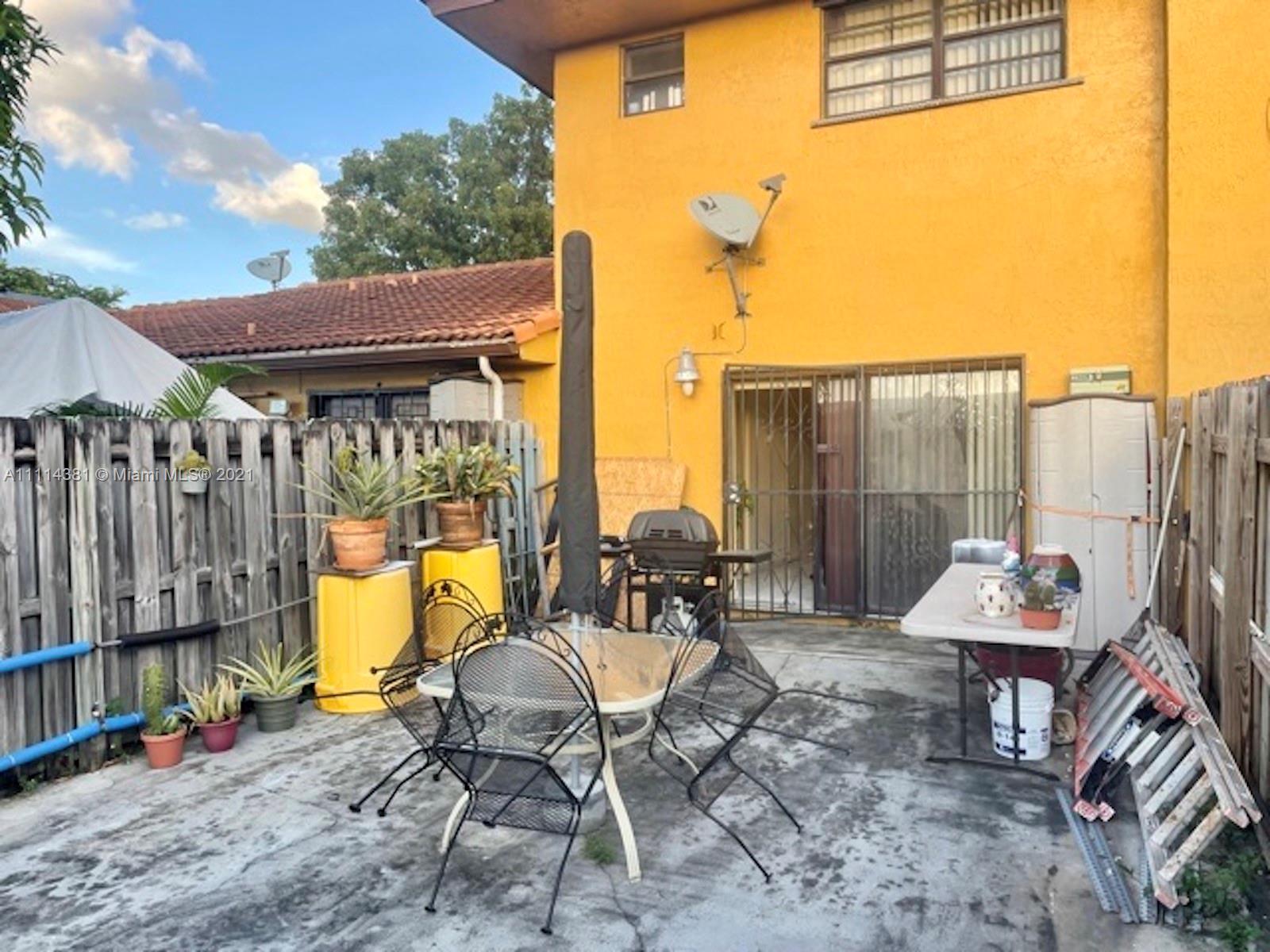 PATIO GRANDE TOWNHOMES CO - Residential