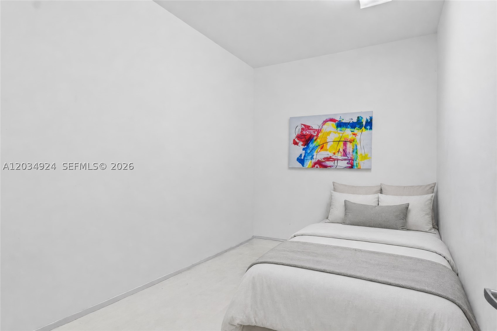 KEY BISC AMBASSADOR CONDO - Residential Lease