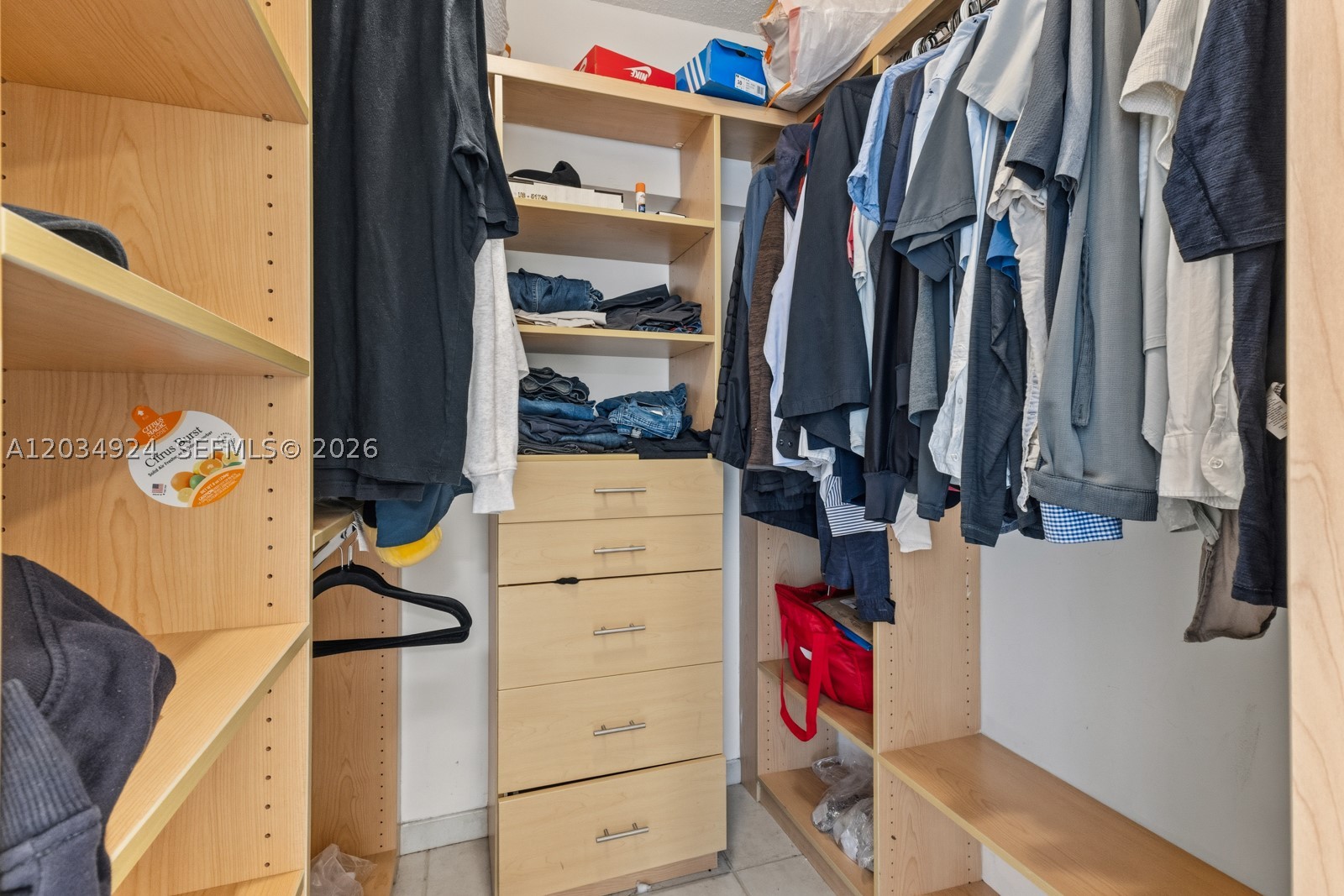 KEY BISC AMBASSADOR CONDO - Residential Lease