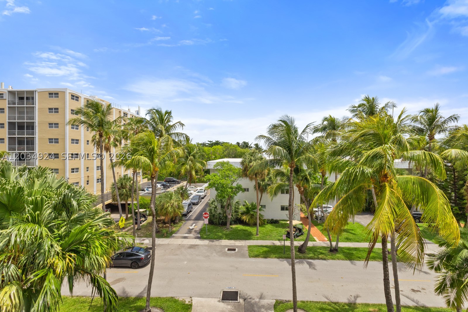 KEY BISC AMBASSADOR CONDO - Residential Lease