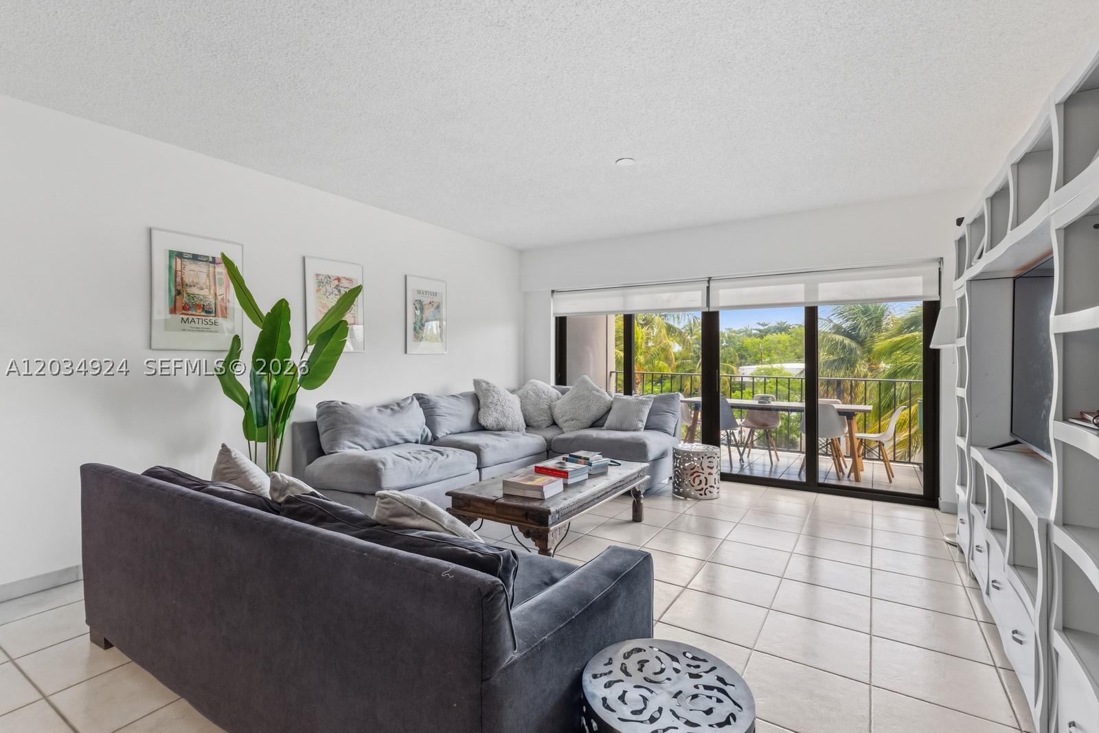 KEY BISC AMBASSADOR CONDO - Residential Lease