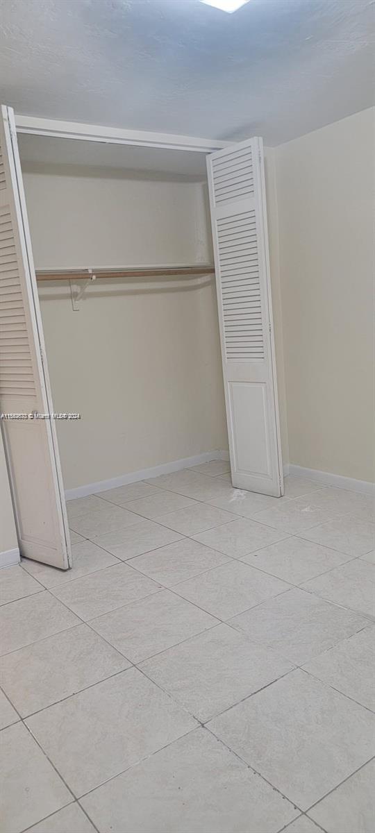 SUTTON HOUSE CONDO - Residential Lease