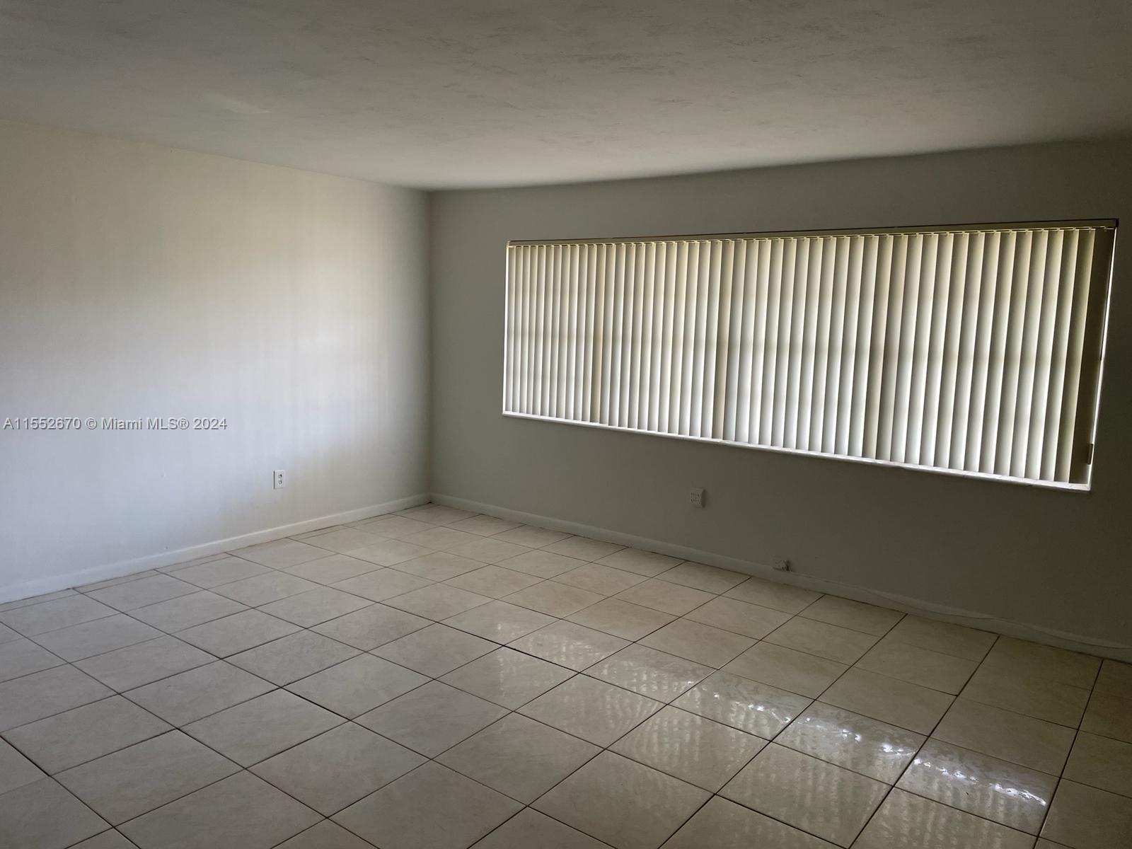 SUTTON HOUSE CONDO - Residential Lease