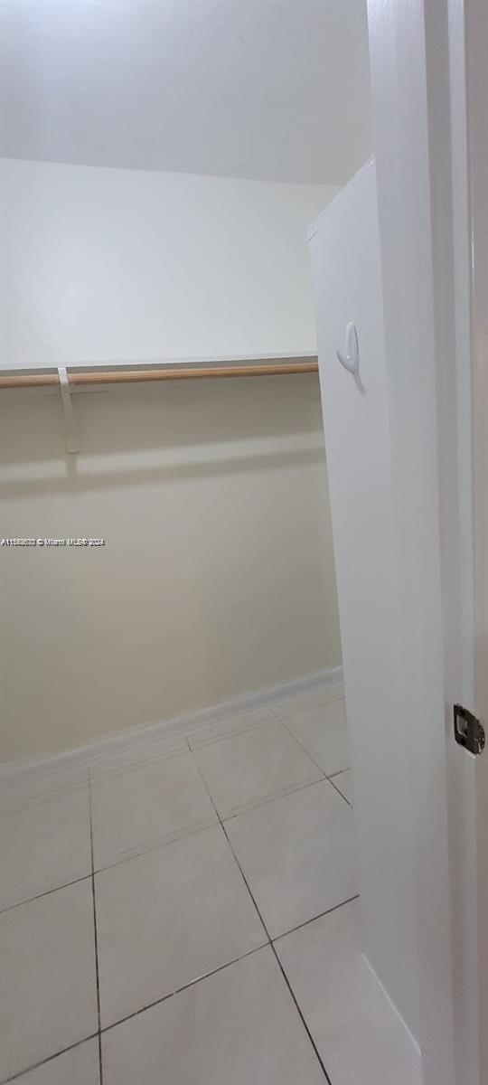 SUTTON HOUSE CONDO - Residential Lease