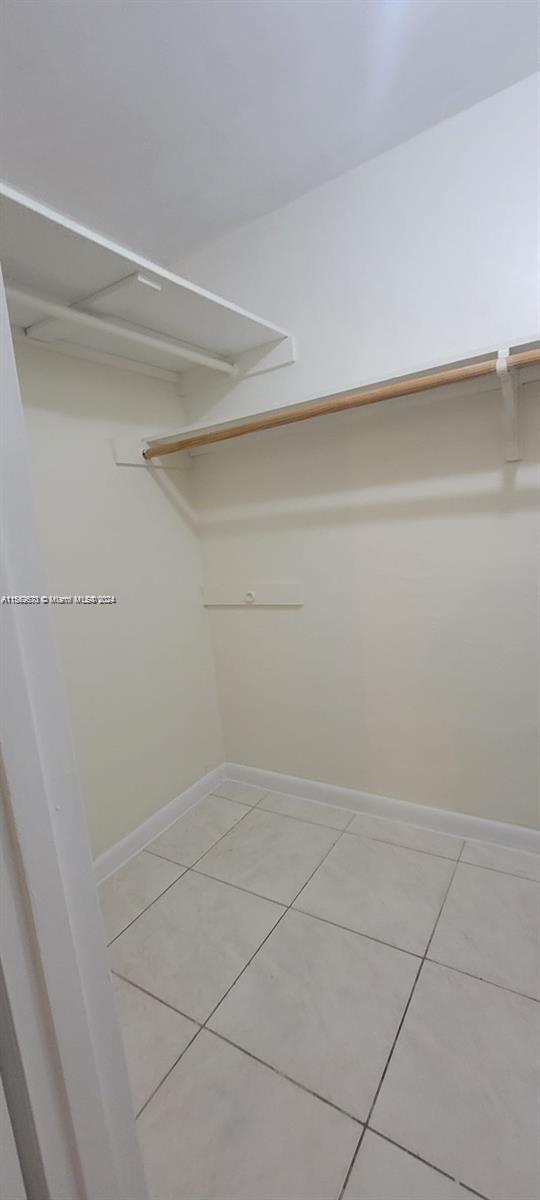 SUTTON HOUSE CONDO - Residential Lease