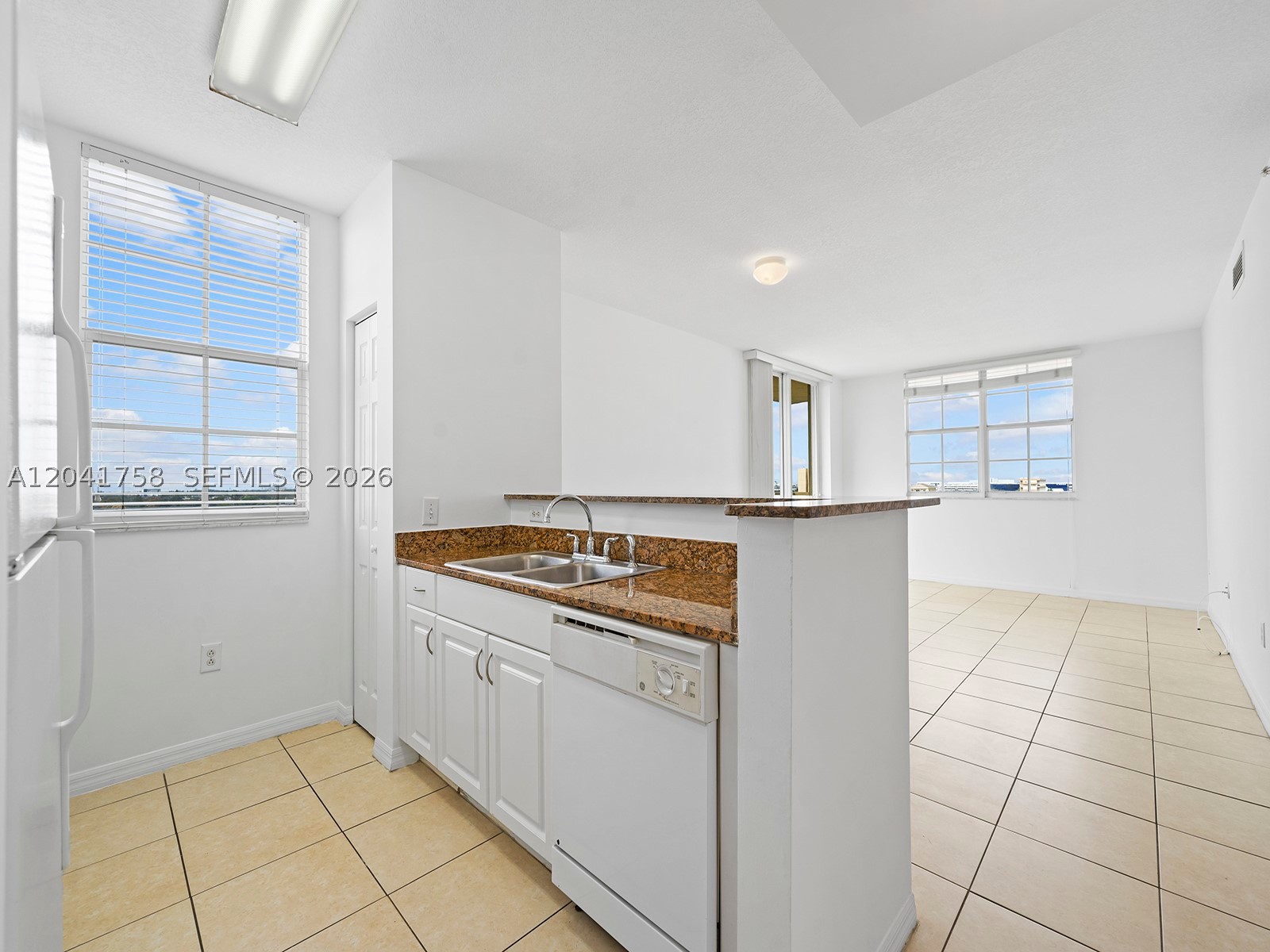 LEJEUNE PLAZA CONDO - Residential