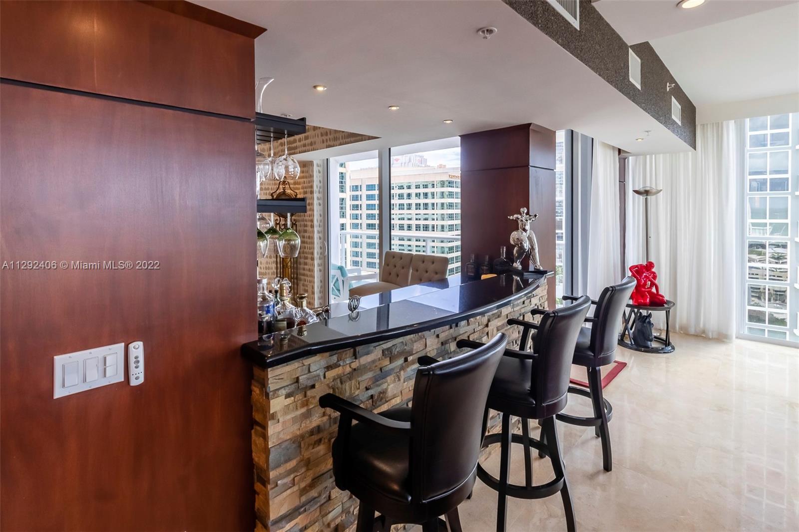 LAS OLAS RIVER HOUSE COND - Residential