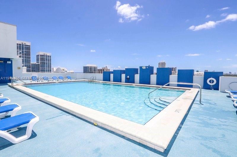 401 BLU OF NORTH BEACH CO - Residential