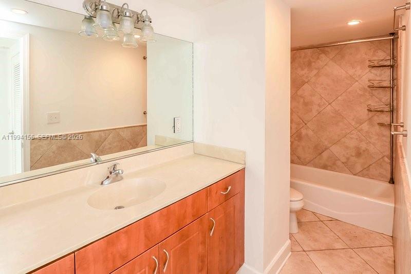 401 BLU OF NORTH BEACH CO - Residential