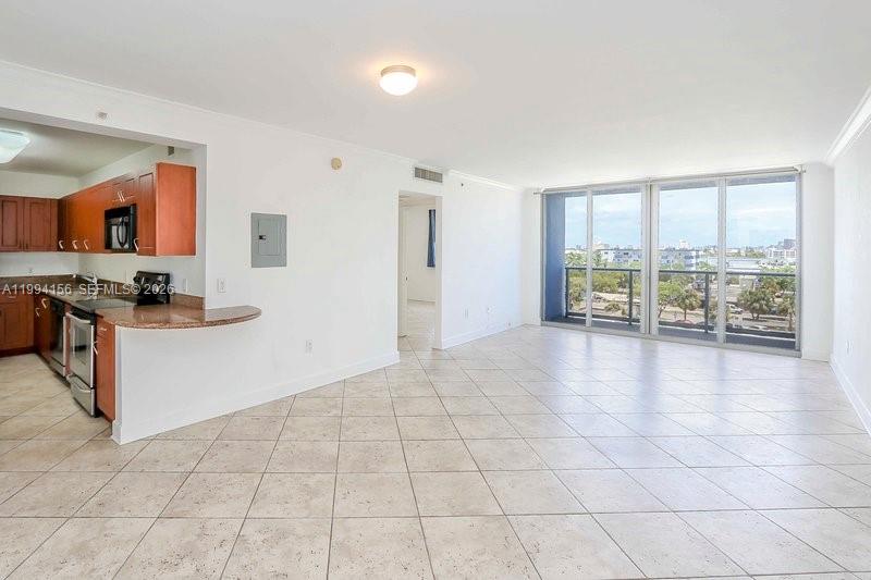 401 BLU OF NORTH BEACH CO - Residential