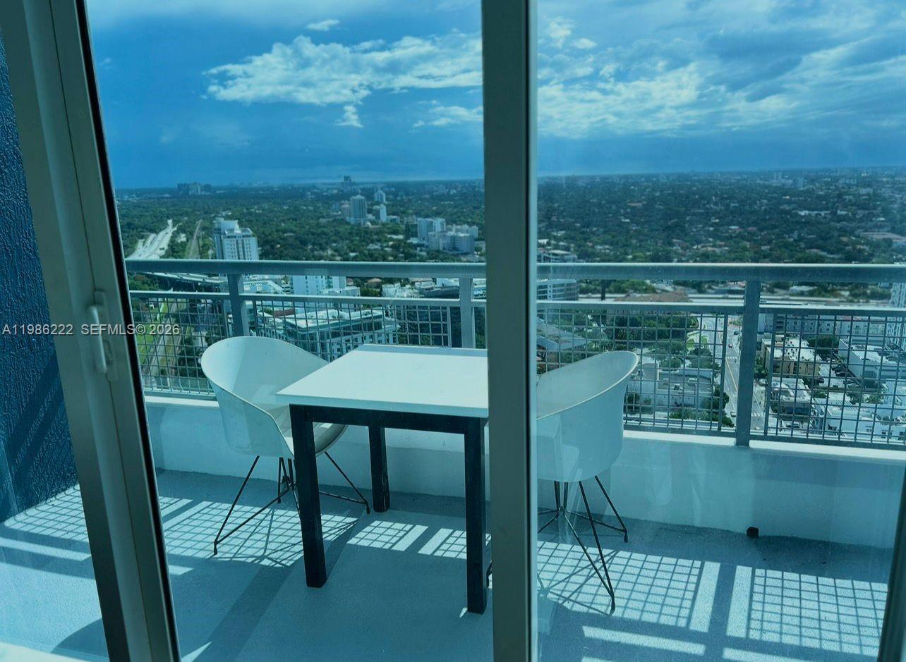 INFINITY AT BRICKELL COND - Residential