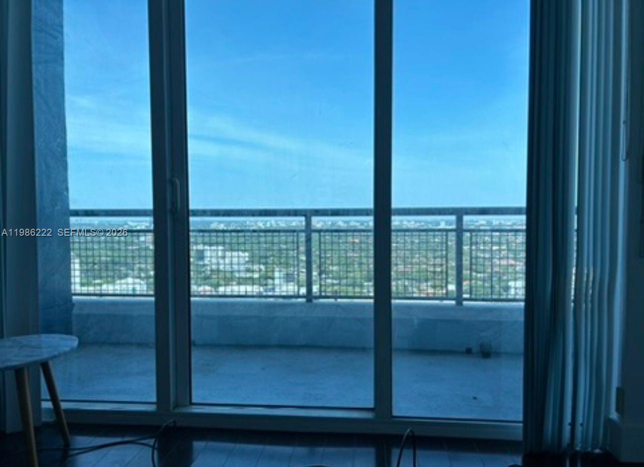 INFINITY AT BRICKELL COND - Residential