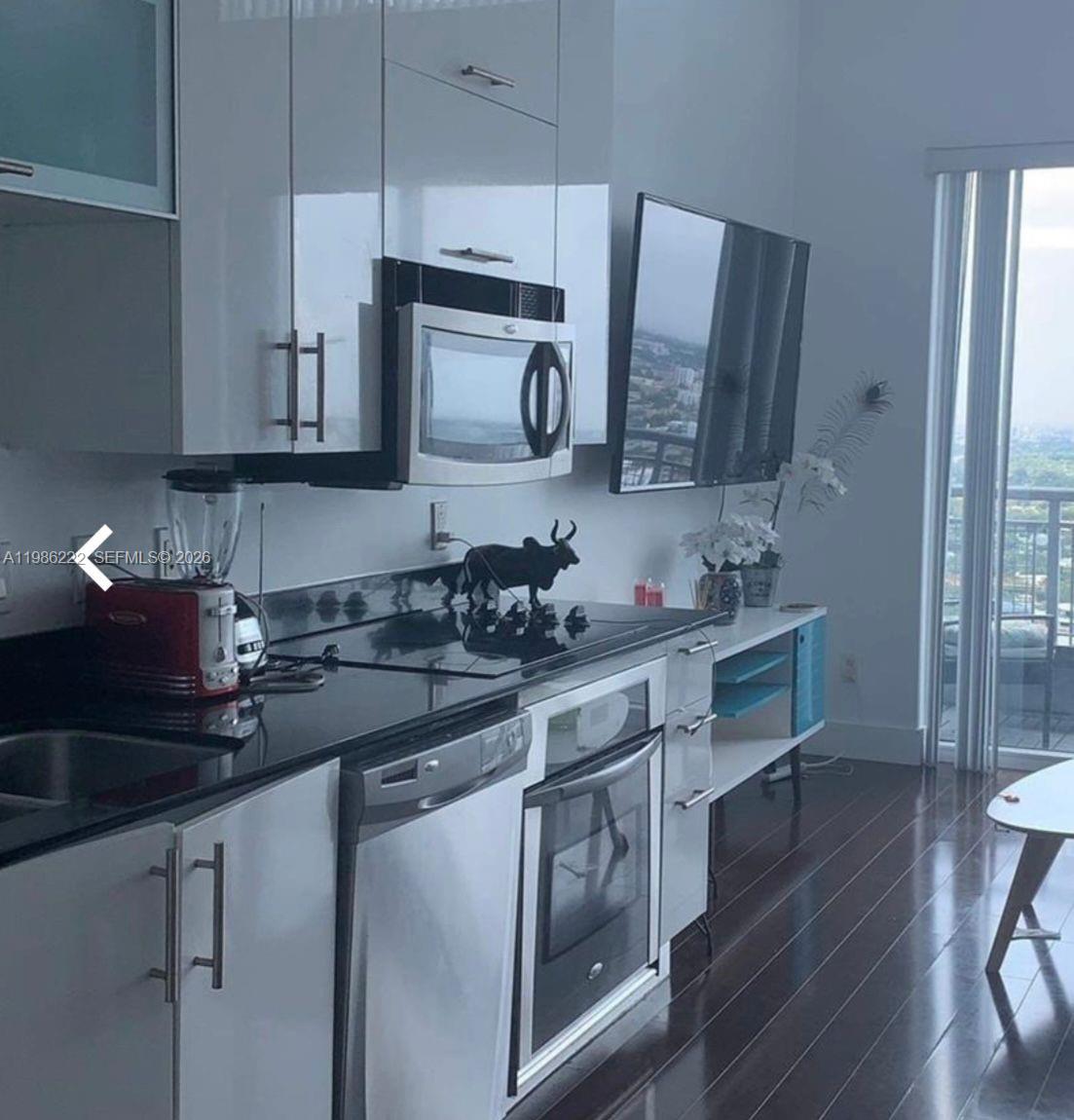 INFINITY AT BRICKELL COND - Residential