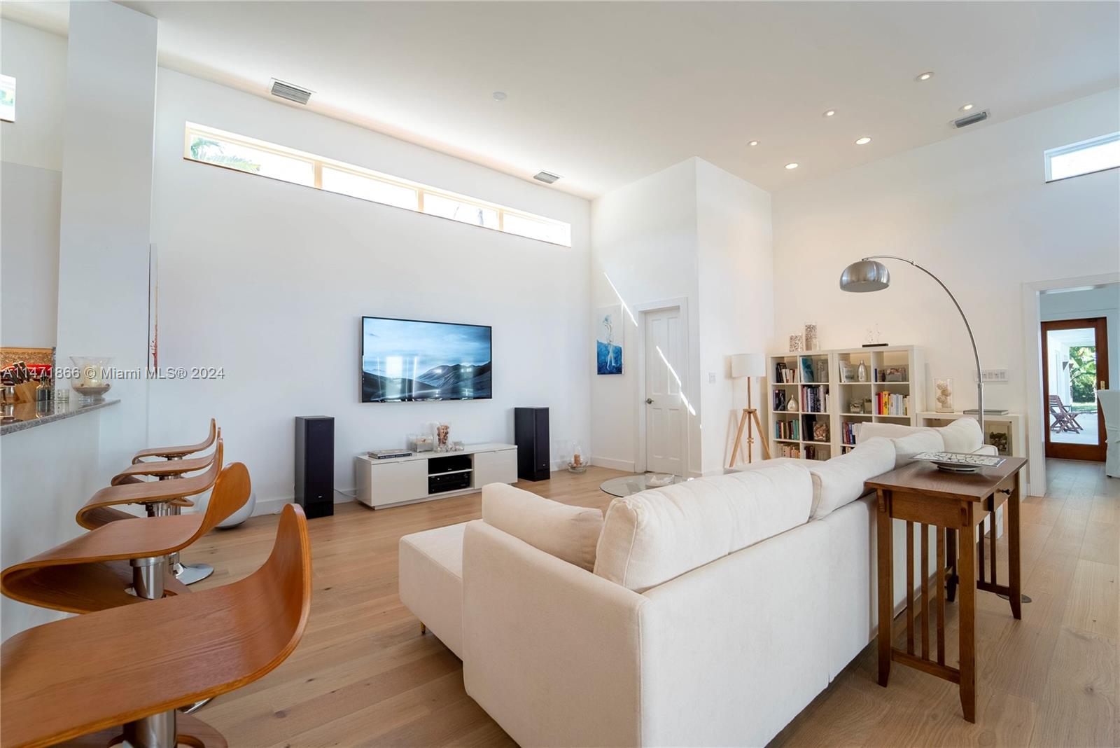 SOUTH MITCHELL MANORS - Residential