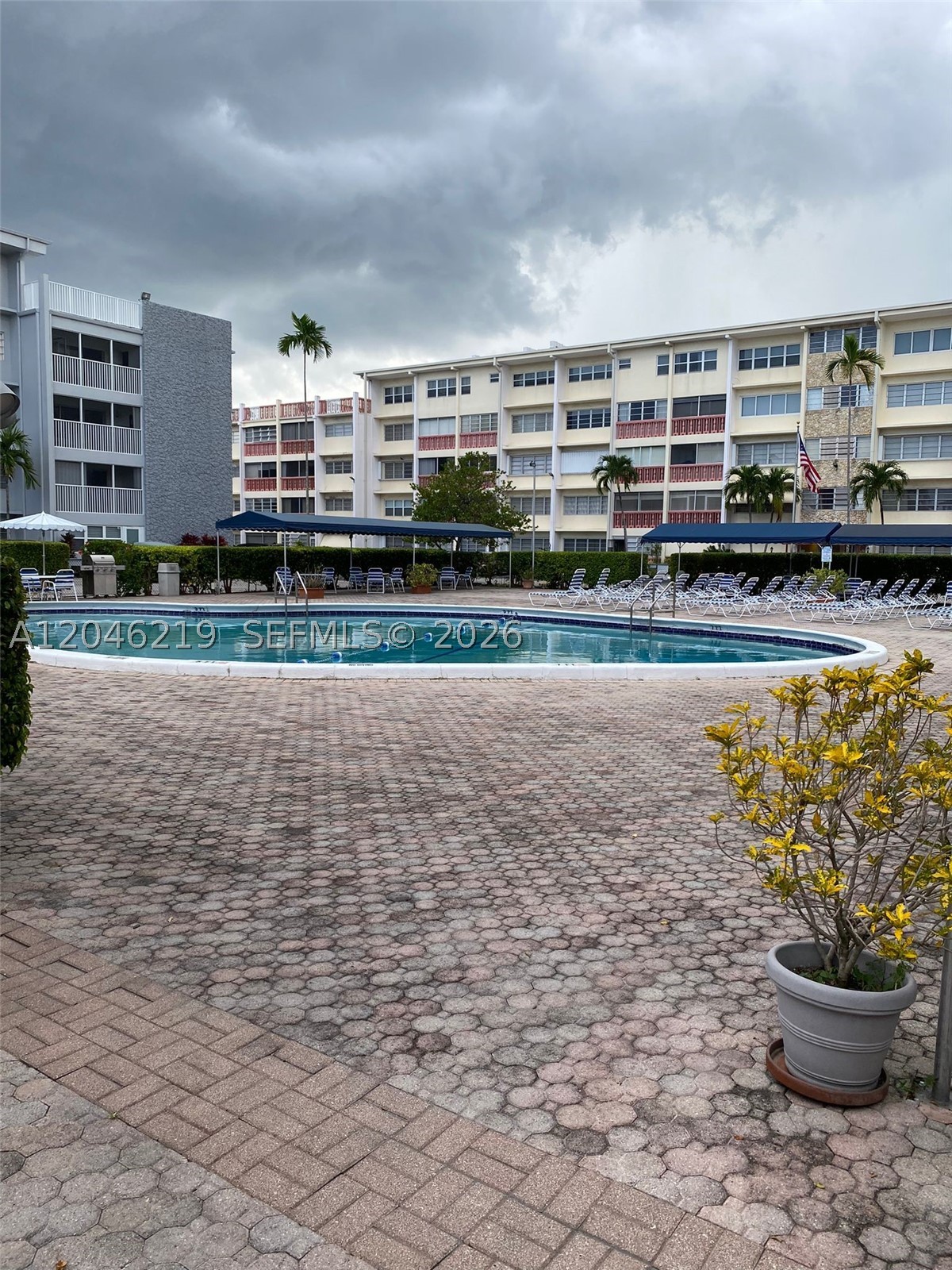THIRD GULFSTREAM GARDEN - Residential Lease