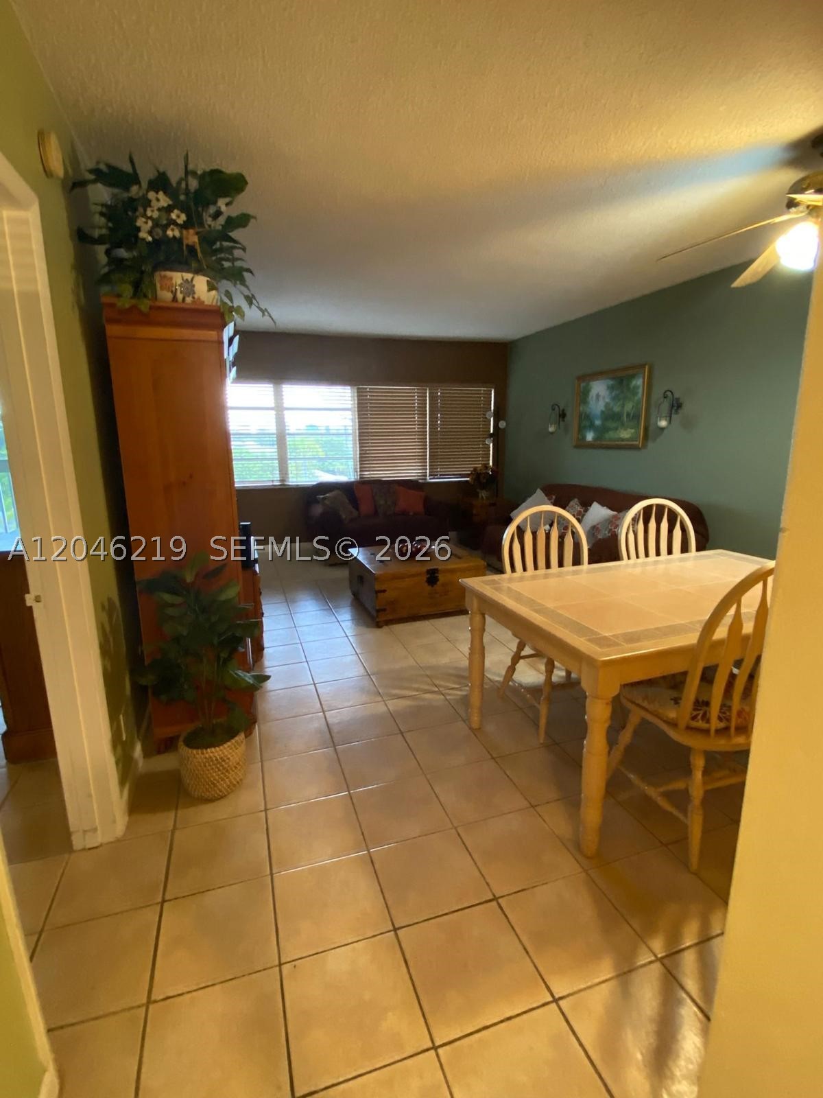 Gulfstream Gardens a wonderful community located in sunny Hallandale Beach Florida. This charming one
bedroom, one bathroom fully furnished condo features great natural light and a comfortable feel of home. This
condo is nicely furnished, all you need to bring is your tooth brush. Beautiful Hallandale beach is five minutes
away. Gulfstream Park racing and casino is at your fingertips with world class dining and shops within close
proximity.