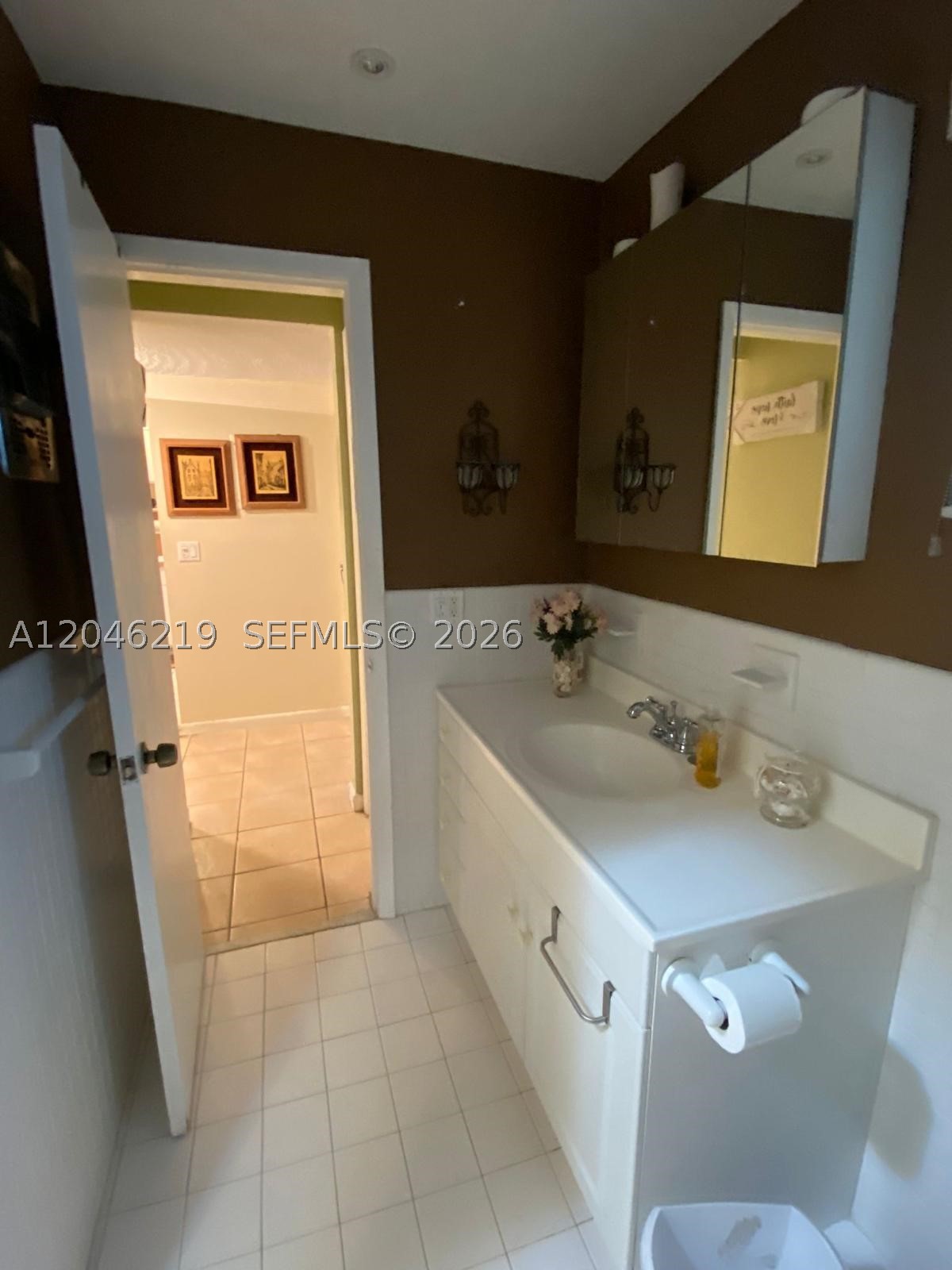 THIRD GULFSTREAM GARDEN - Residential Lease