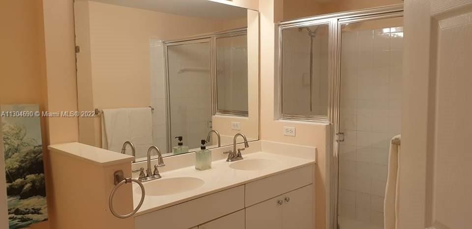 PORTO BELLAGIO CONDO - Residential Lease
