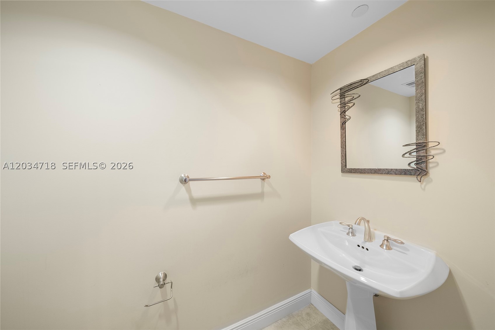 BELLAMARE @ WILLIAMS ISLA - Residential