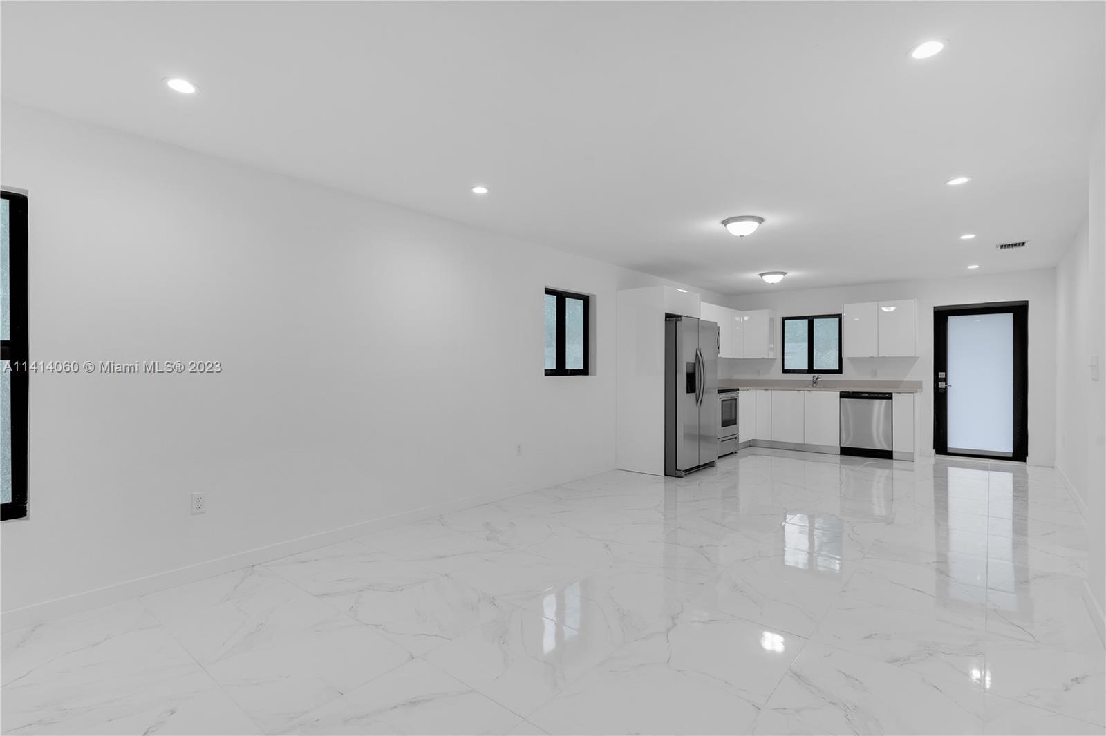 PARA VILLA HEIGHTS - Residential