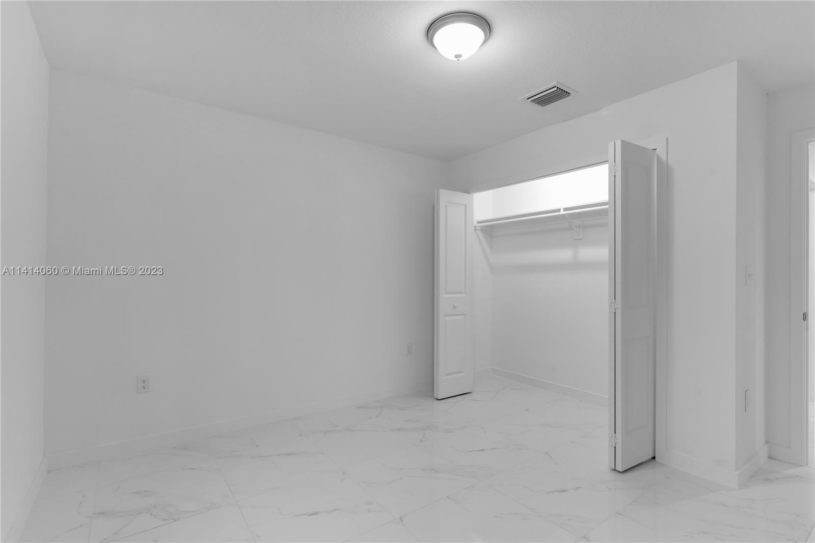 PARA VILLA HEIGHTS - Residential