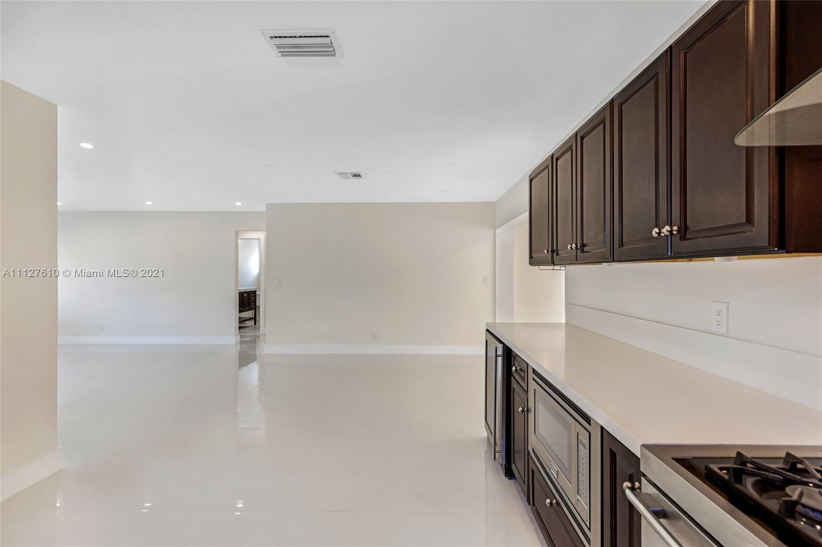 HOLLYWOOD LAKES SEC - Residential Lease