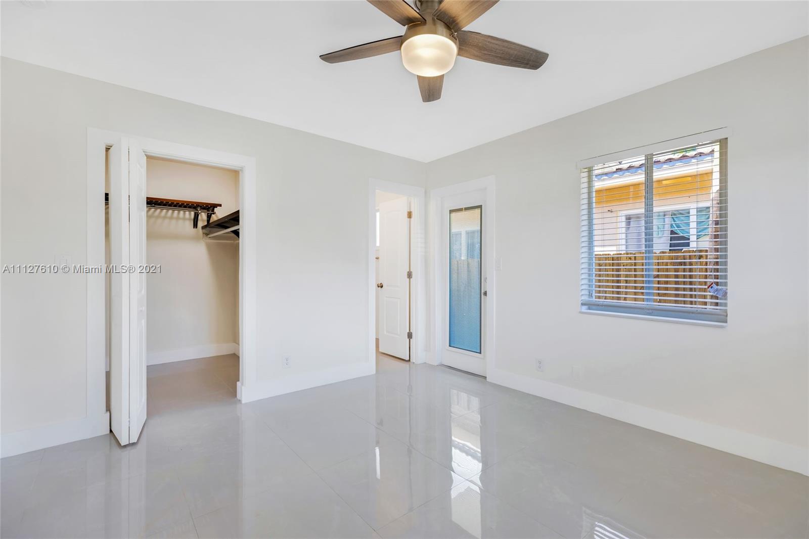 HOLLYWOOD LAKES SEC - Residential Lease