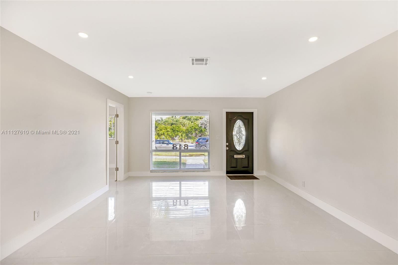 HOLLYWOOD LAKES SEC - Residential Lease