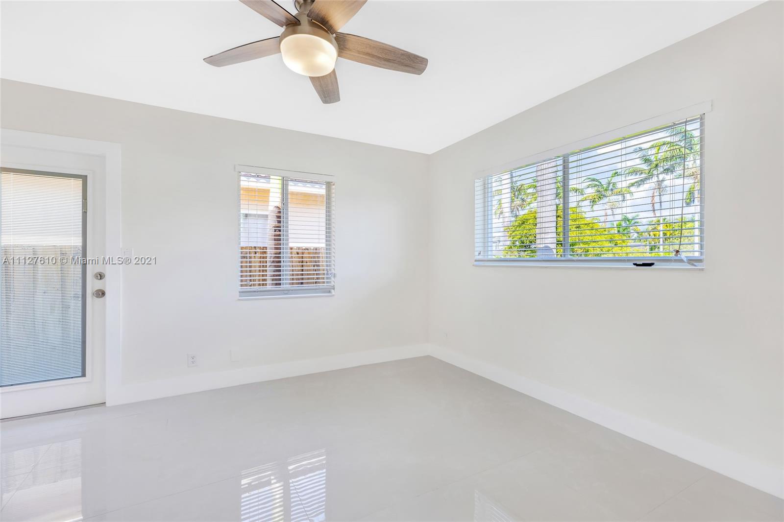 HOLLYWOOD LAKES SEC - Residential Lease