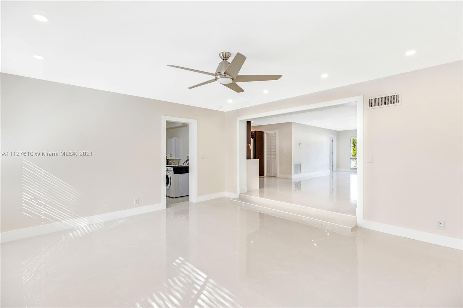HOLLYWOOD LAKES SEC - Residential Lease