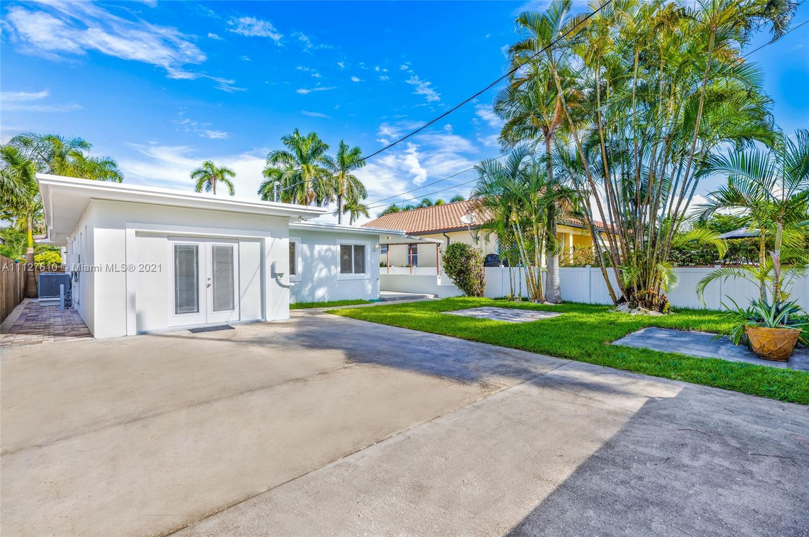 HOLLYWOOD LAKES SEC - Residential Lease