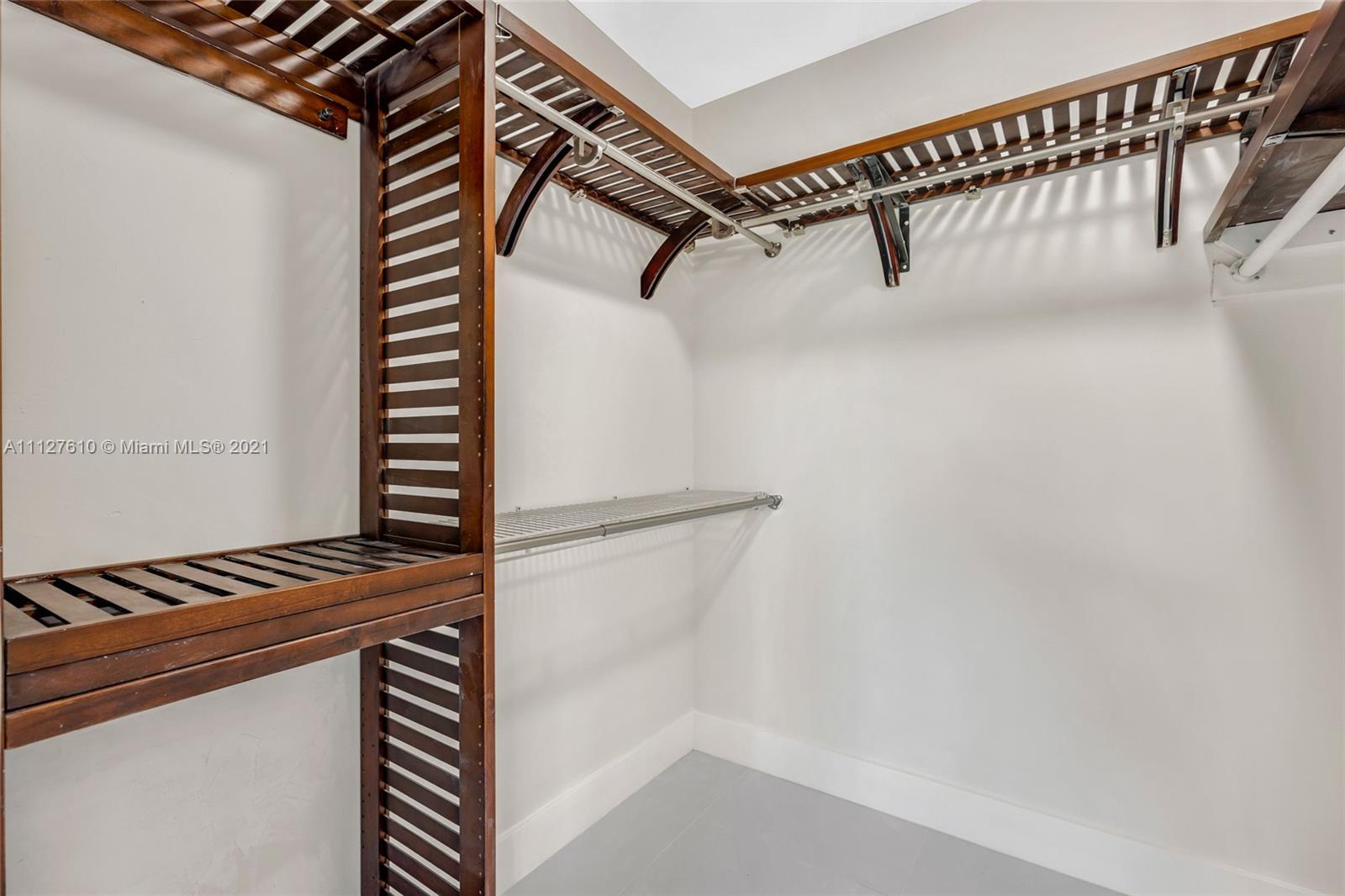 HOLLYWOOD LAKES SEC - Residential Lease
