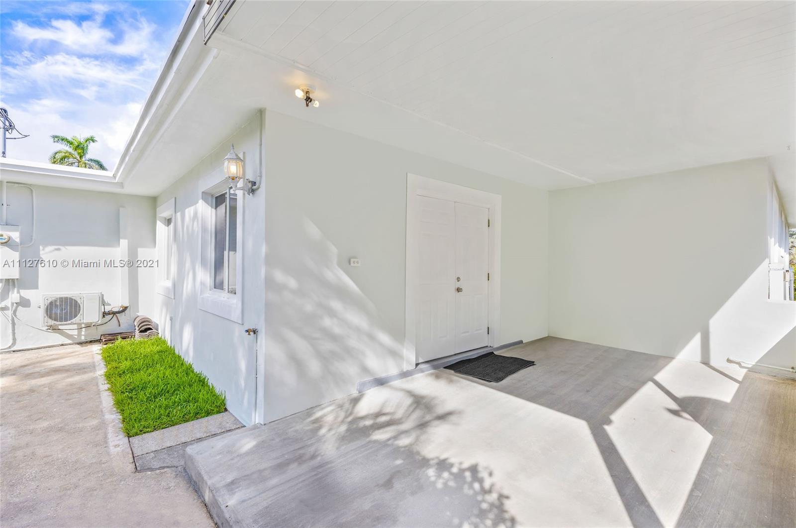 HOLLYWOOD LAKES SEC - Residential Lease