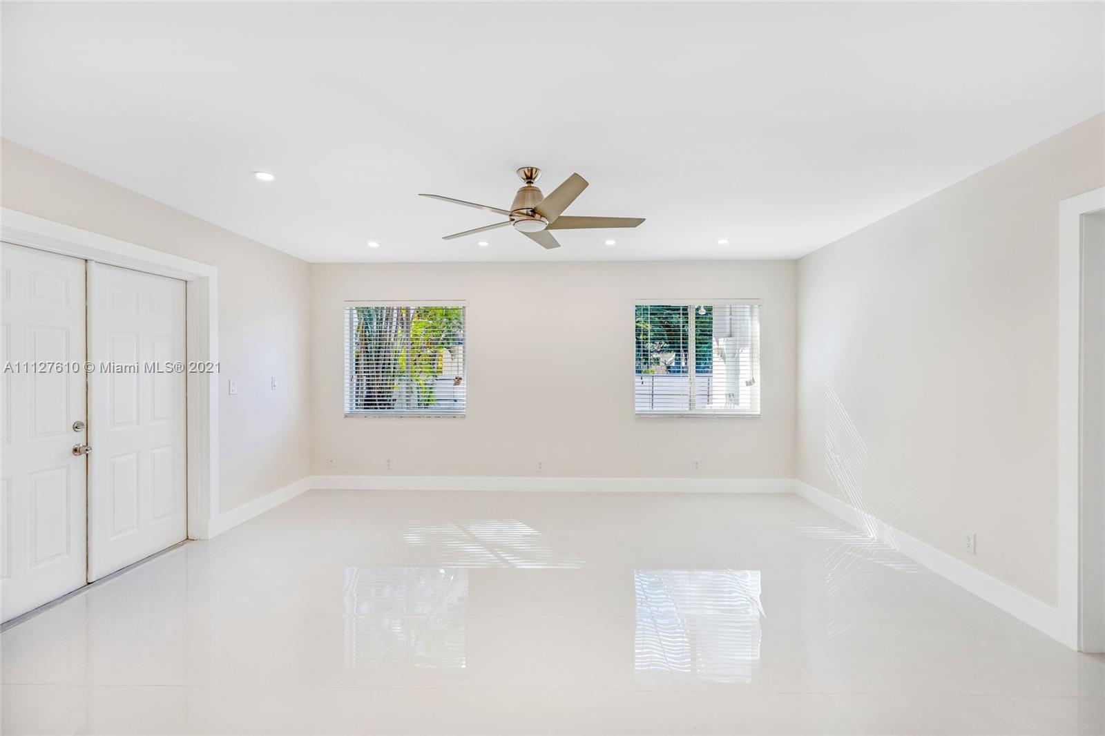 HOLLYWOOD LAKES SEC - Residential Lease