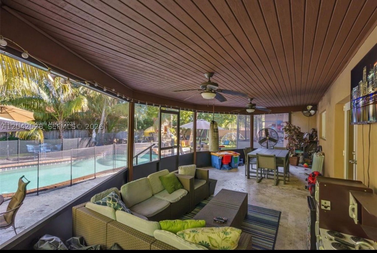 CORAL WAY HOMESITES - Residential