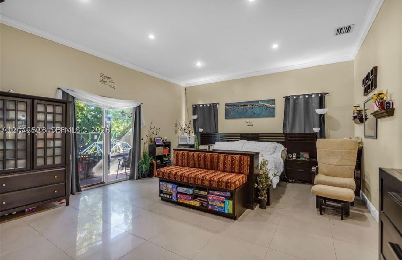 CORAL WAY HOMESITES - Residential