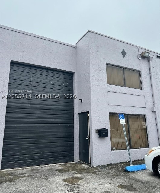 Warehouse in West Hialeah.  Close to the palmetto and in between 49th st and Okeechobee rd. 1,305 SF with Twin T Concrete Roof.  Recently updated. 18' clear ceilings. 14' street level door. One office.
