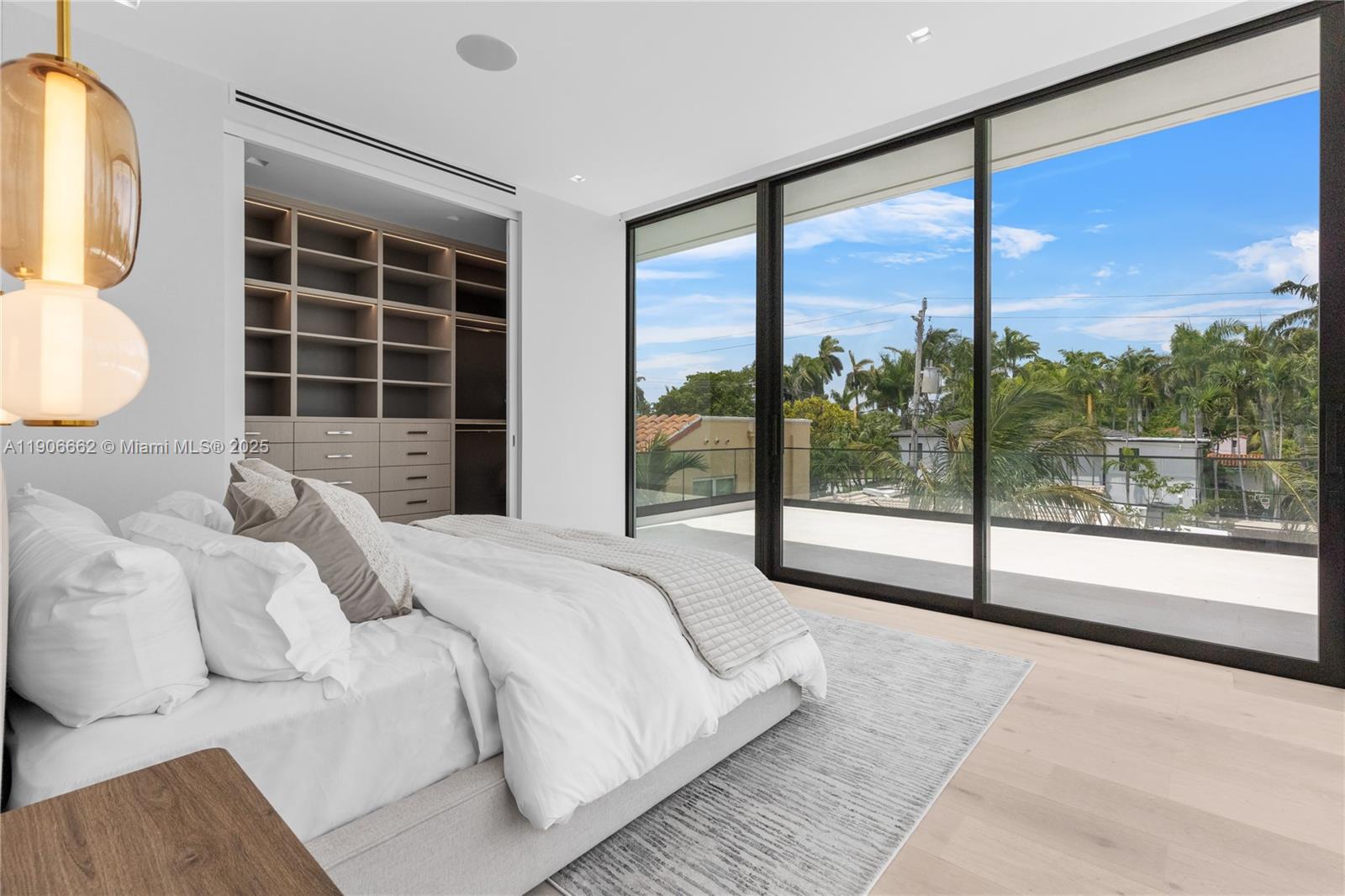 SURPRISE LAKE - Residential