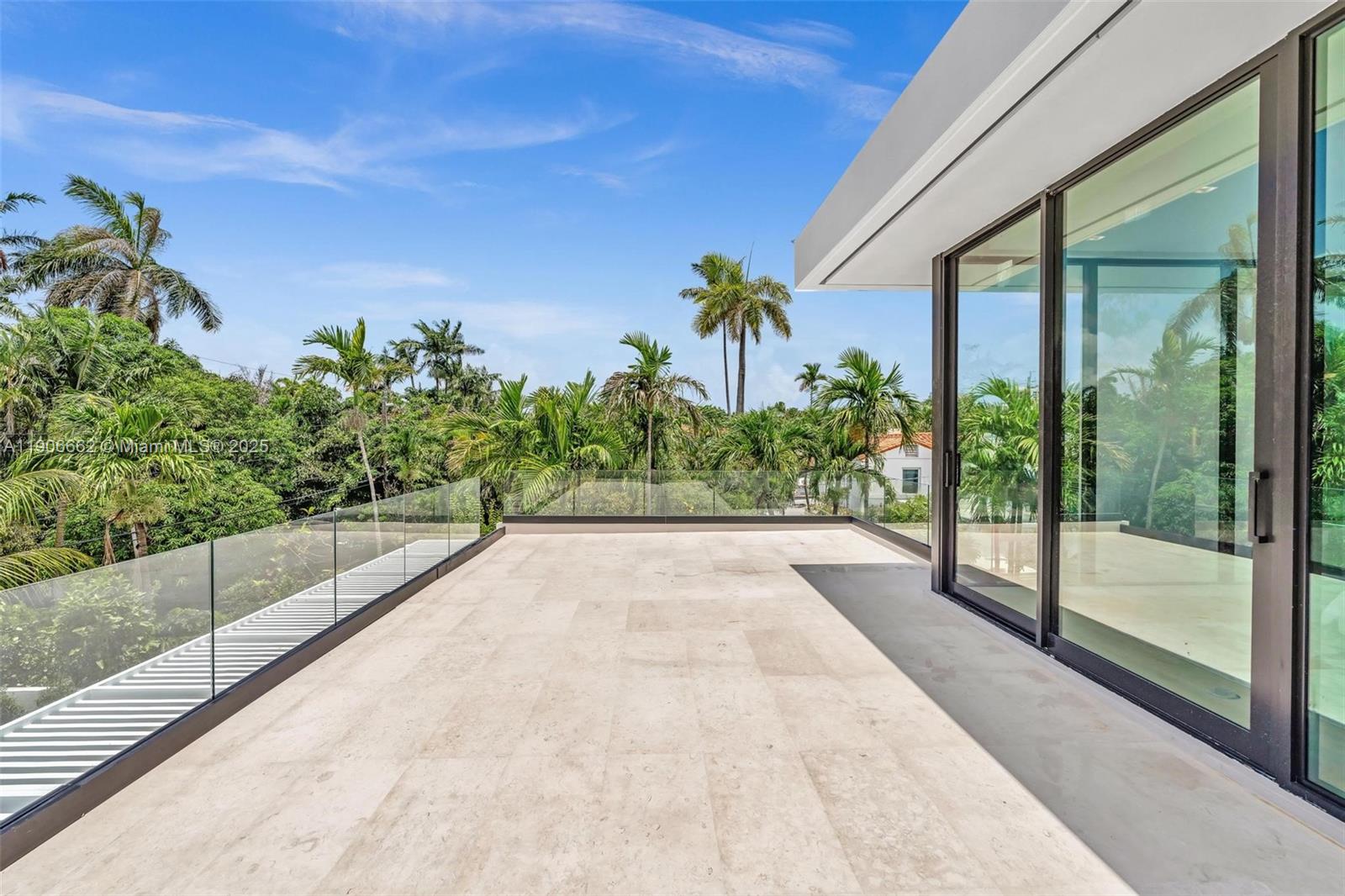 SURPRISE LAKE - Residential