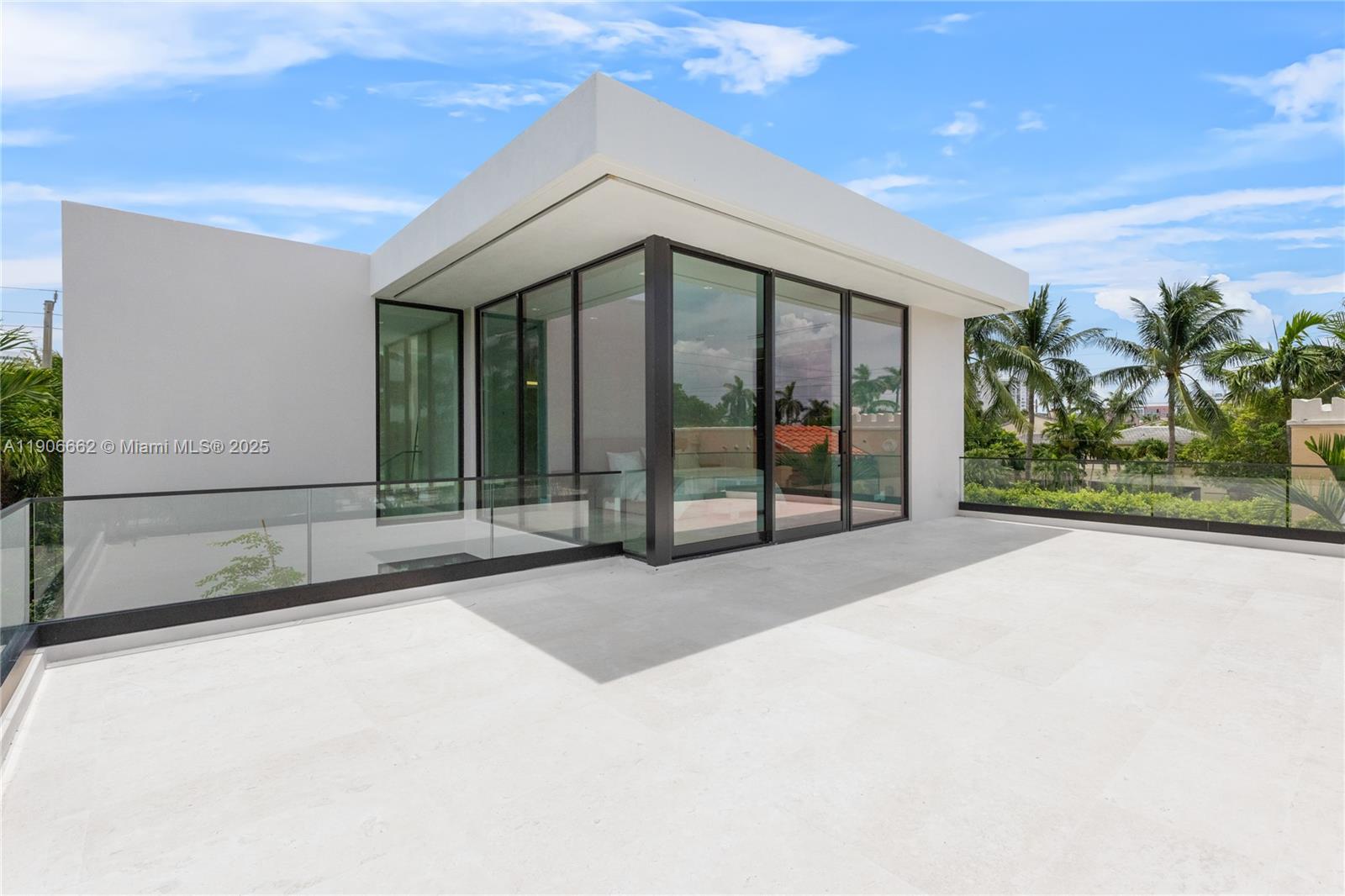 SURPRISE LAKE - Residential
