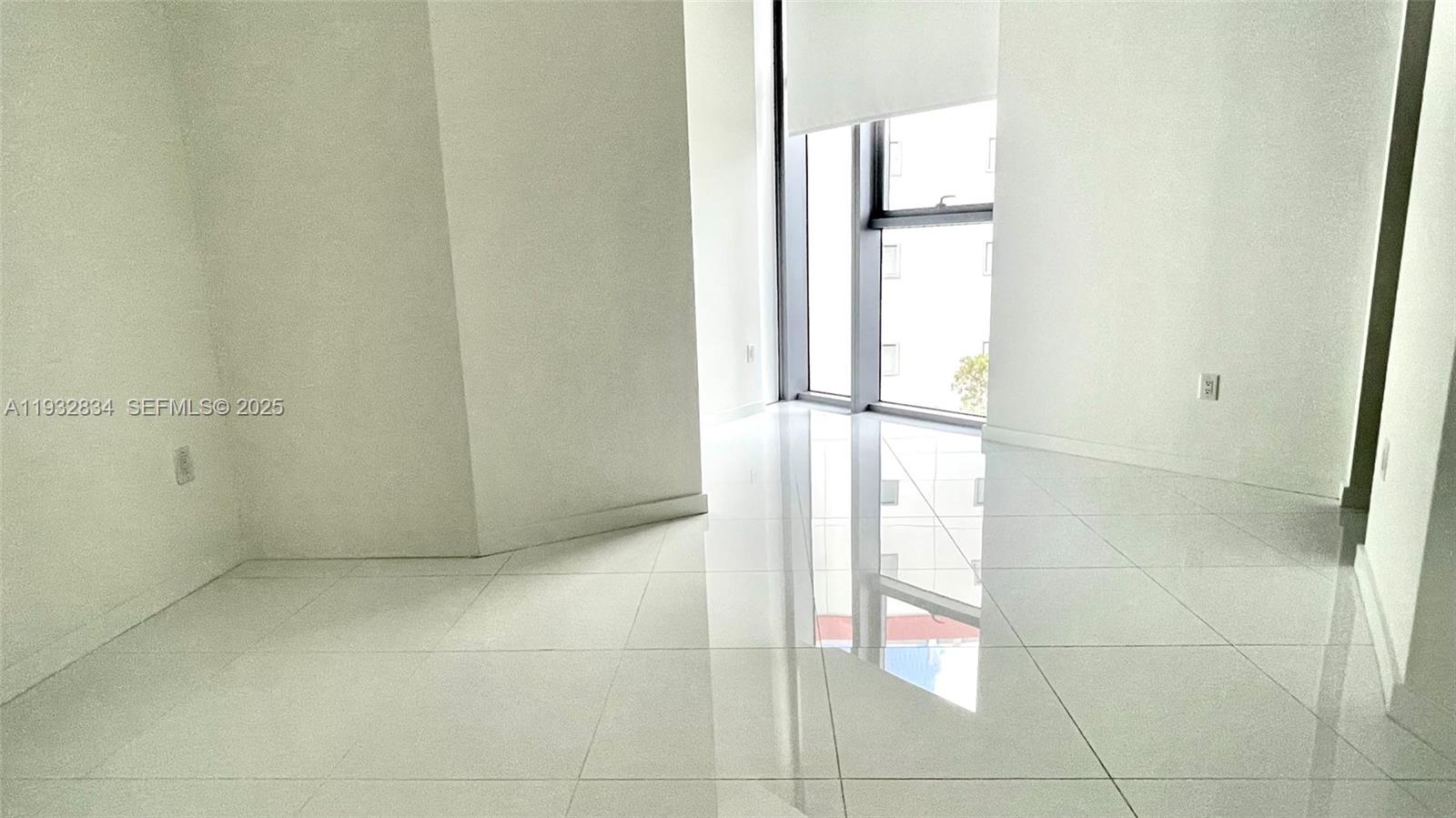 PARAMOUNT MIAMI WORLDCENT - Residential