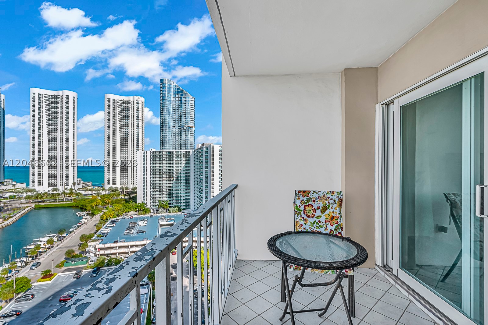 ARLEN HOUSE CONDO - Residential